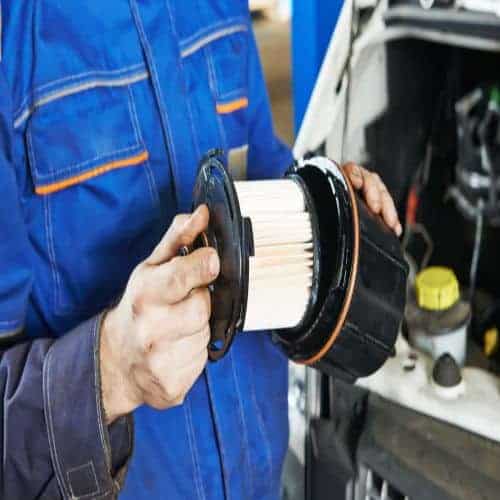 تغير فلتر البنزين لجميع السيارات خدمة 24 ساعة في الكويت